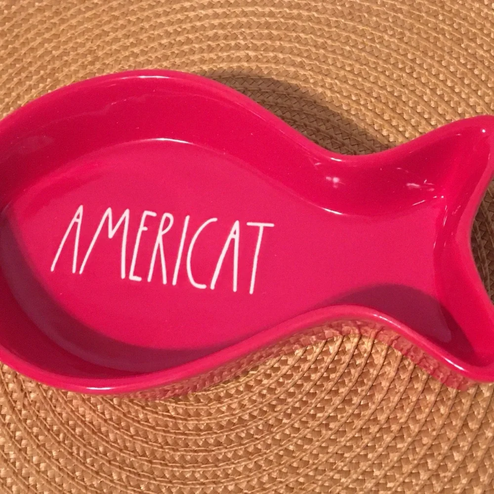 Rae Dunn “Americat” fish shape cat food bowl